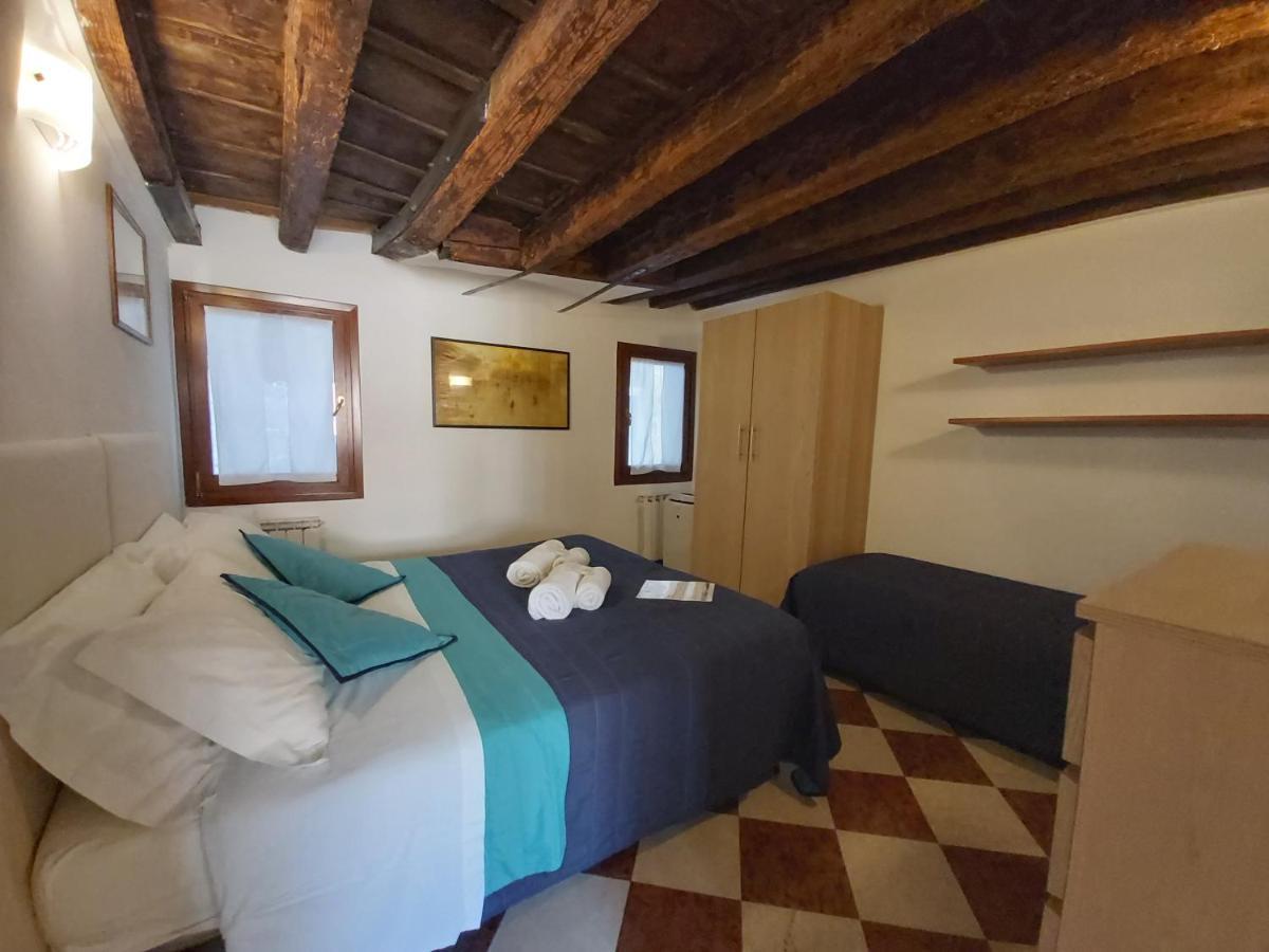 Veneziacentopercento Apartments & Rooms Luaran gambar