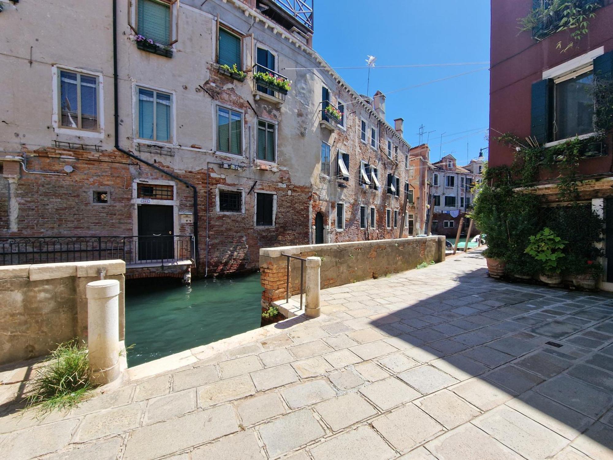 Veneziacentopercento Apartments & Rooms Luaran gambar