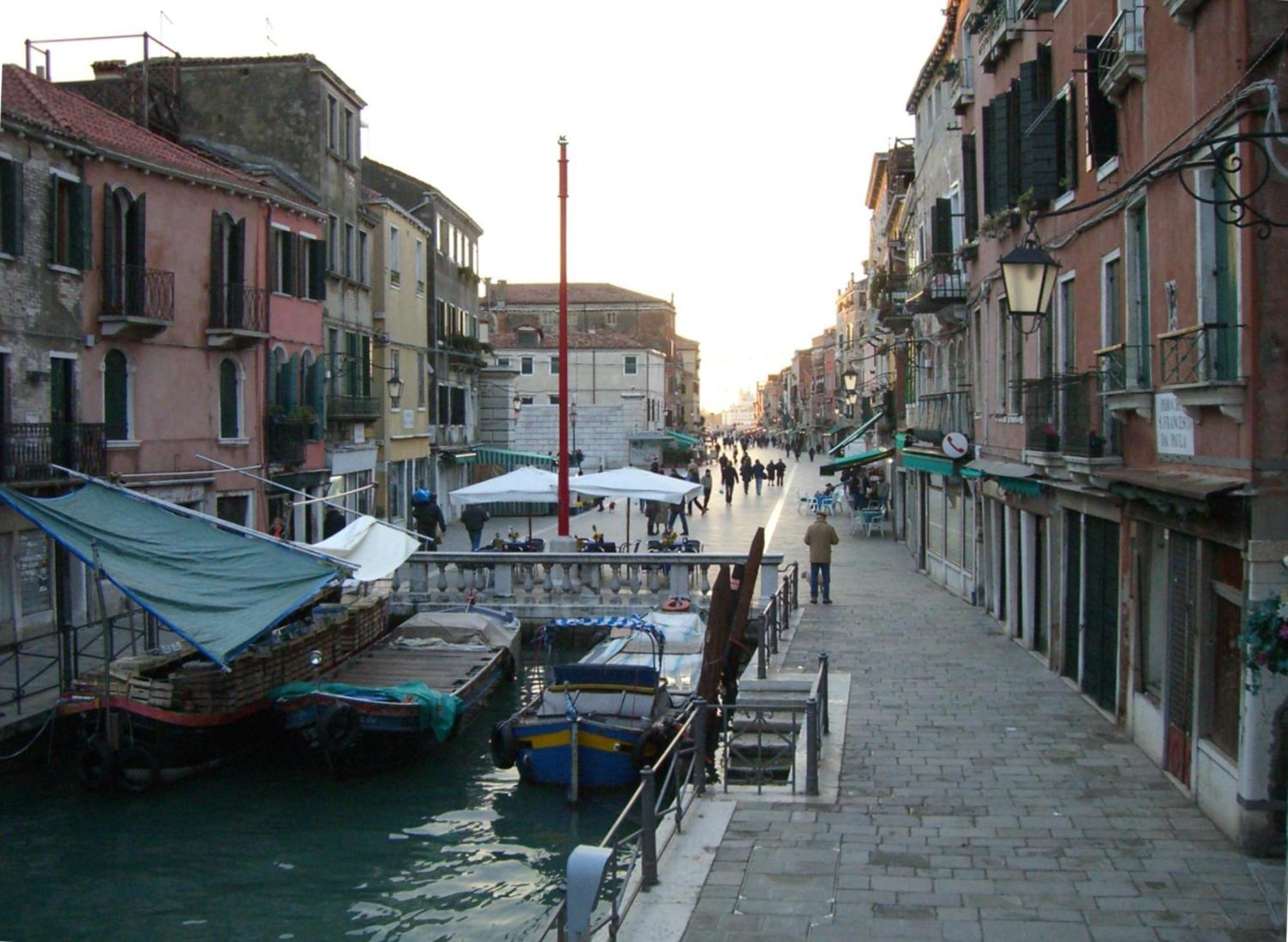Veneziacentopercento Apartments & Rooms Luaran gambar